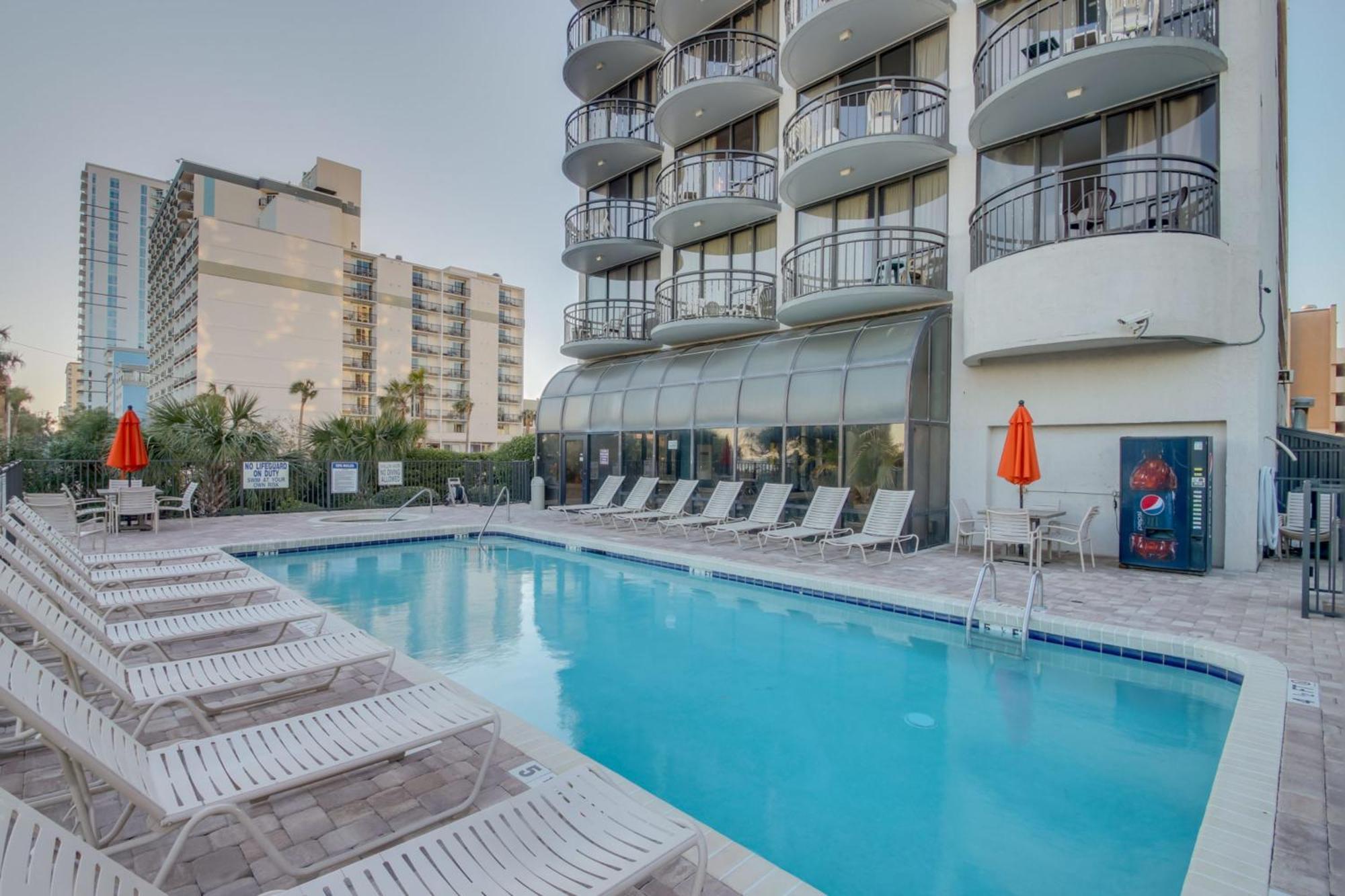 Hosteeva Oceanfront Spectacular Apartment *